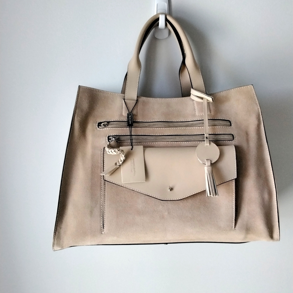 Varriale large tote in genuine leather (made in Italy) 17" x 12" x 6.5"